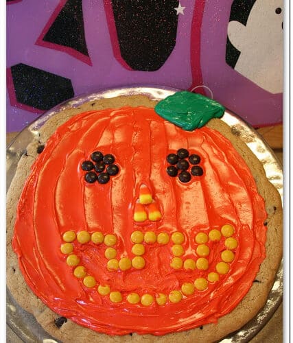 Cookie Recipe: Easy Pumpkin Decorated Chocolate Chip Cookie