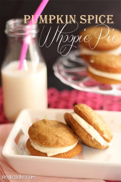 Pumpkin recipes! Perfect for fall. This is a delicious recipe to make Pumpkin Spice Whoopie Pie. Nom nom!