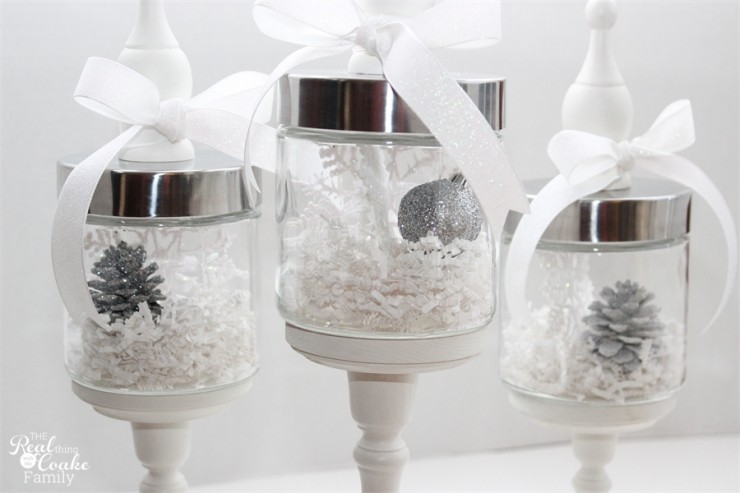 Beautiful apothecary jars with ideas for using them in winter home decor. #Winter #ApothecaryJars #HomeDecor