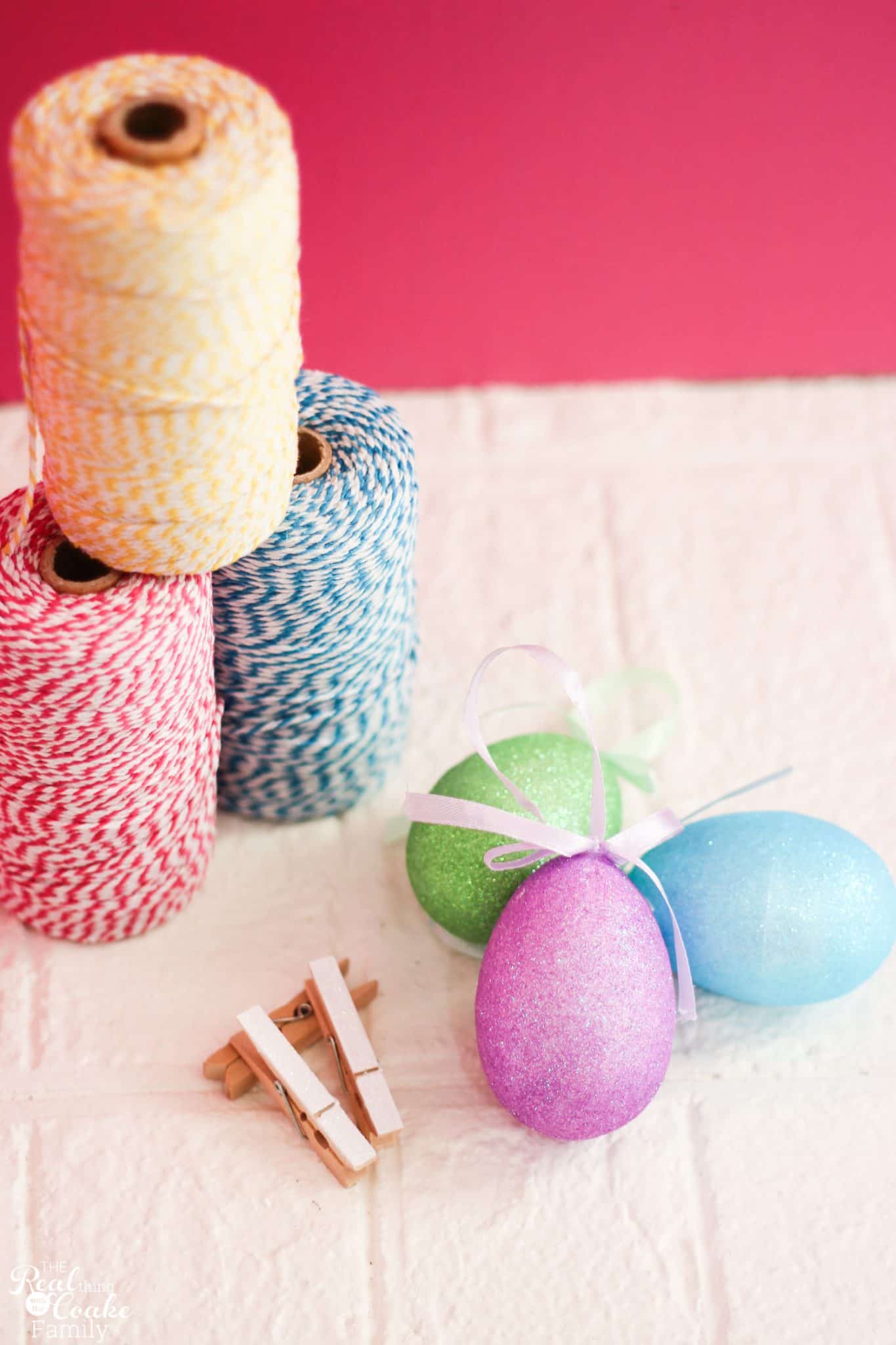Easter Crafts ~ Make a Egg Garland in 5 minutes