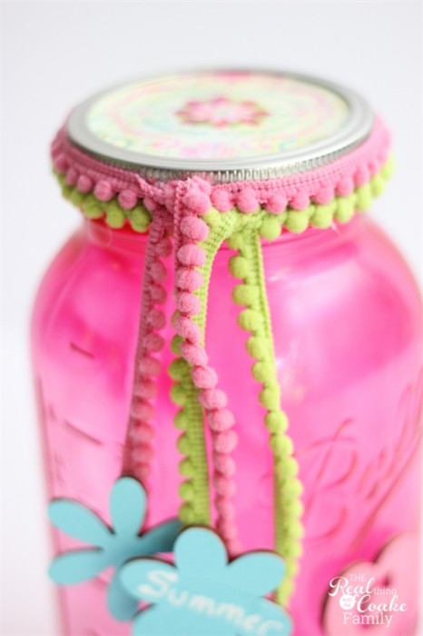 Cute craft and great idea for activities for kids and parents to do together. Perfect for summer(or anytime) parent and child fun! #Activities #Kids #Family #RealCoake #Crafts