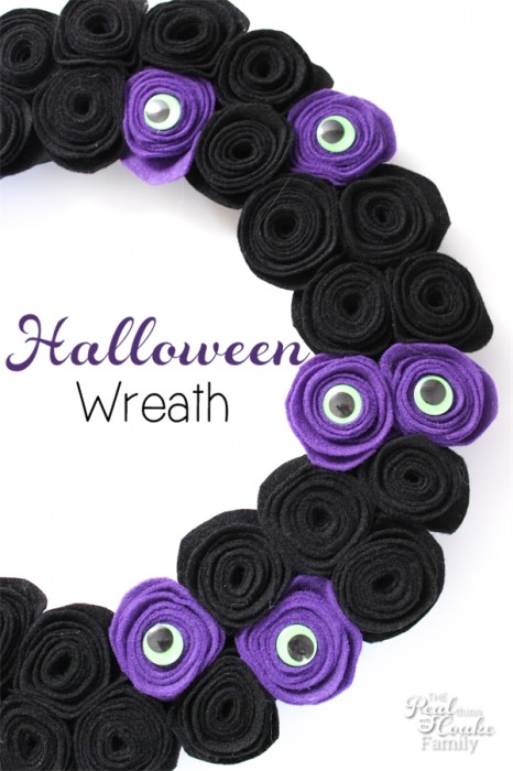 Loving all the fun Halloween crafts! I need to make this adorable and spooky DIY Halloween wreath.