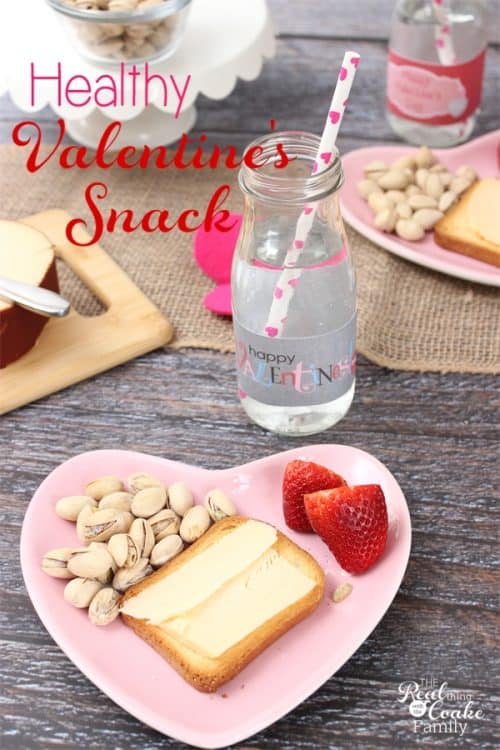 I'm always looking for healthy snacks. This is such a cute and easy idea for a fun Valentine's Day snack that the whole family will enjoy! Sponsored