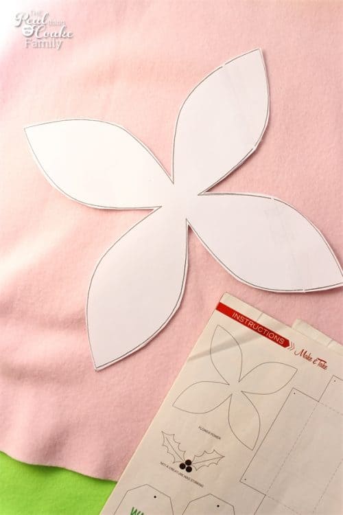 I love sewing Decorative Pillows. I get exactly what I want for my home decor and I save a ton of money. This is an adorable flower pillow! Perfect for a teen or girls bedroom. 