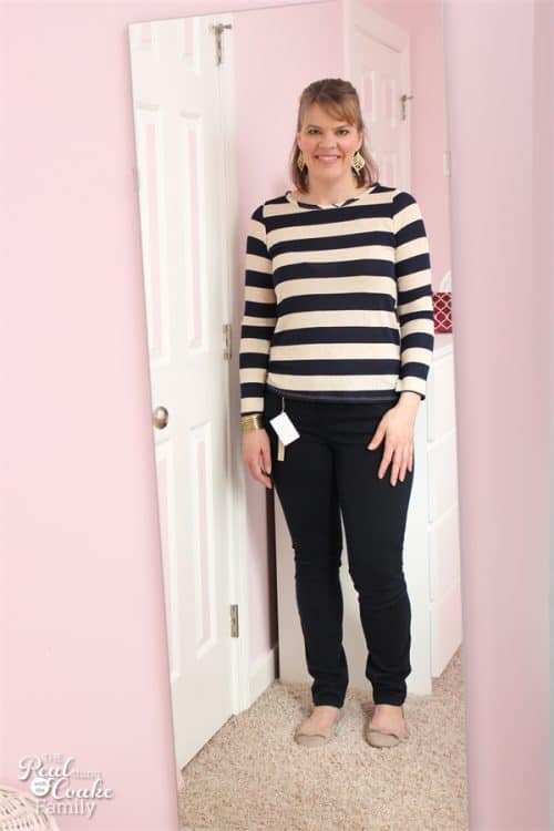 I love this open and honest Stitch Fix Review. Good tips on how to improve your fixes and the fashion in your wardrobe for busy moms. 