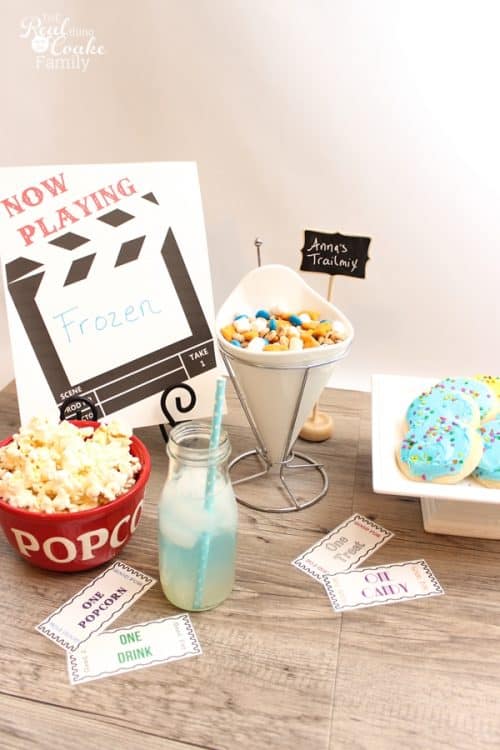 This family Frozen Movie Night has so many cute ideas for the kids and the adults, too. Even has a great idea for dinner. Looks quick, easy and fun! 