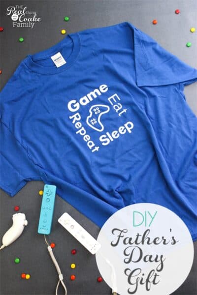 Personalized gifts make the best gift ideas! This is such a cute DIY Father's Day Gift Idea made with Cricut Iron on. It would be easy to personalize this for our Father's Day gifts.