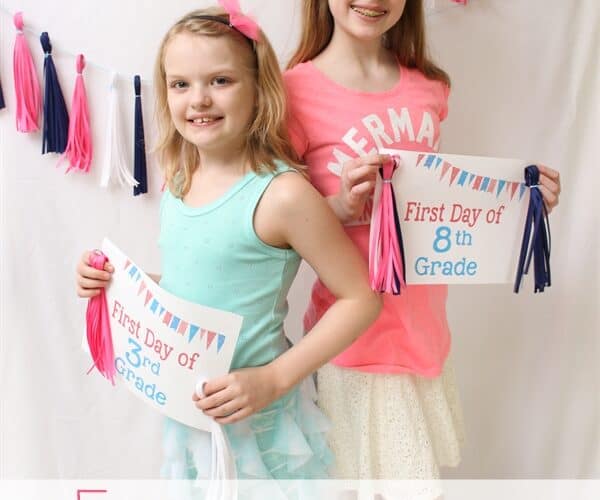 Back to School ~ Free Printable First Day of School Signs