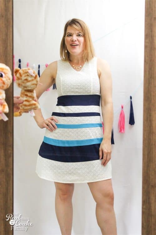 I love the fashion and summer outfits in this Stitch Fix Review. Cuteness! I need that purse!