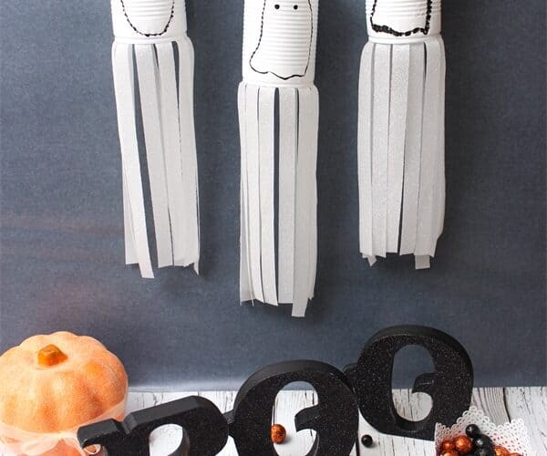 Upcycle Cans into Ghosts – Halloween Crafts