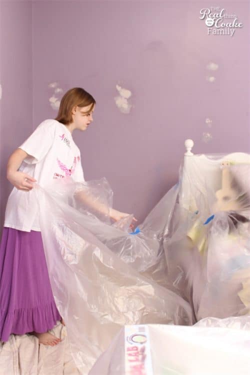 Great tips on How to Paint a Room AND have kids help. Painting ideas to help make it easy to DIY and have the kids to help, especially with the right tools. 