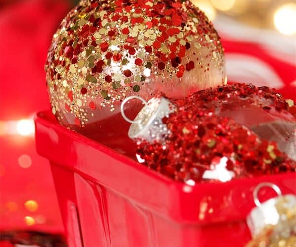 Homemade Ornaments ~ Fun Christmas Crafts for Kids (and Adults)!