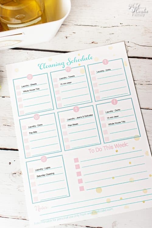 I love simple organization ideas like this easy way to organize Cleaning. Perfect printable for spring cleaning and keeping up with the cleaning all year. 