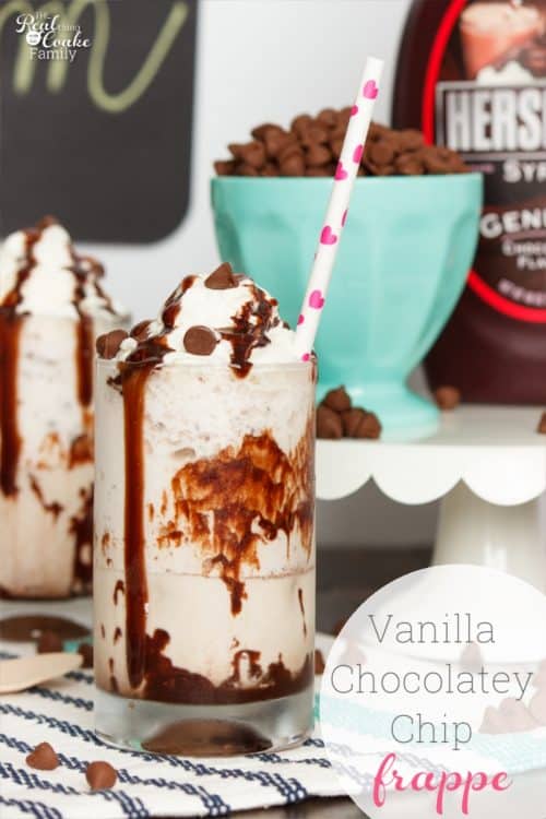 Oh my yumminess! Vanilla Chocolatey Chip Frappe recipe - perfect summer treat or any day treat. | Recipes