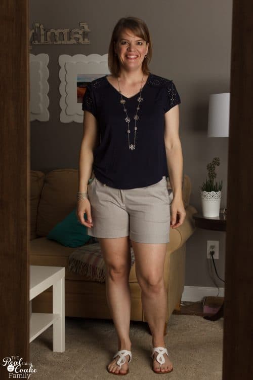 I love this Stitch Fix Review! She keeps it real and has great summer outfits. Cute style and summer fashion. 