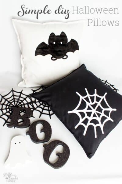 Fun crafts to make these Halloween decorations. I need these Cute Halloween decorative pillows in my home decor.