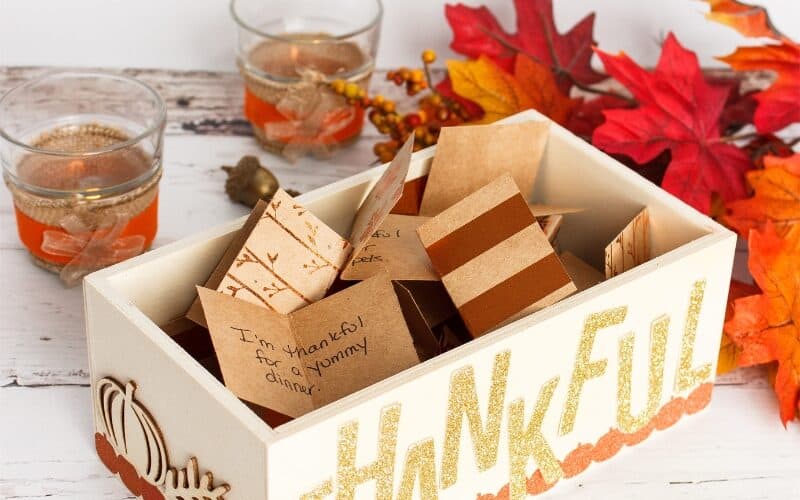 Simple Thanksgiving Decoration Thankful Box Craft