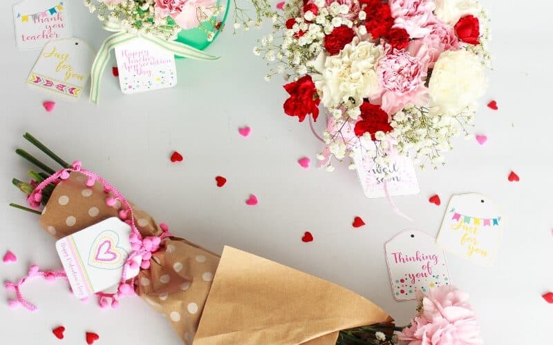 Beautiful DIY Gift Idea for Valentine’s Day, Teacher Appreciation Day and More
