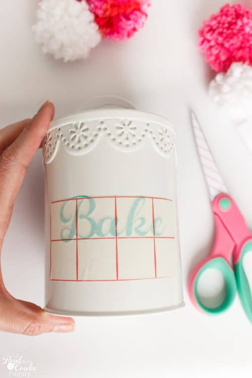 What a great DIY organization idea for the home. Love that this is a cheap and easy craft that leads to cute organization ideas. 