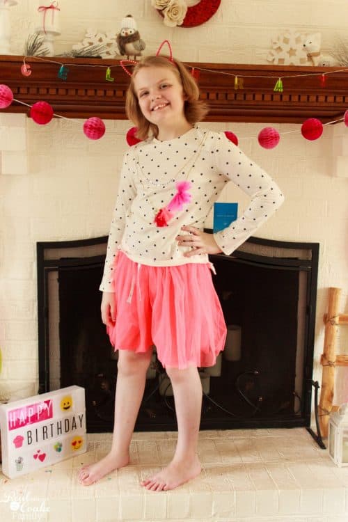 Love the kids clothes in these Clothing subscription boxes for kids. This one features cute tween clothes for girls. 