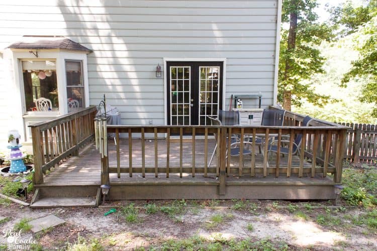 Love this DIY deck restore project they are completing on a small budget. Great cheap ways to fix up the backyard outdoor space. and make it pretty again. 