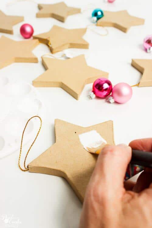 I love Christmas Crafts! These DIY Christmas Ornaments will make the perfect theme for my Christmas Decorations. 