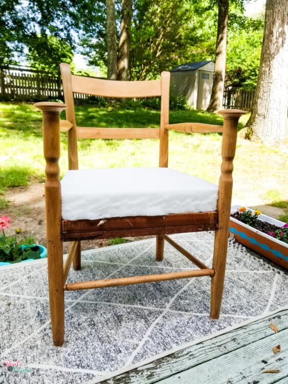 Learn how to refinish furniture with this DIY vintage chair makeover. Step by step directions for furniture refinishing & tips and tricks to finish the job.
